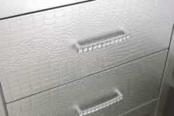 Signature Design By Ashley® Olivet Silver Bedroom Mirror -Furniture comprehensive store 09258fa3 273c 43ab 9b04 0248ac6f9f75