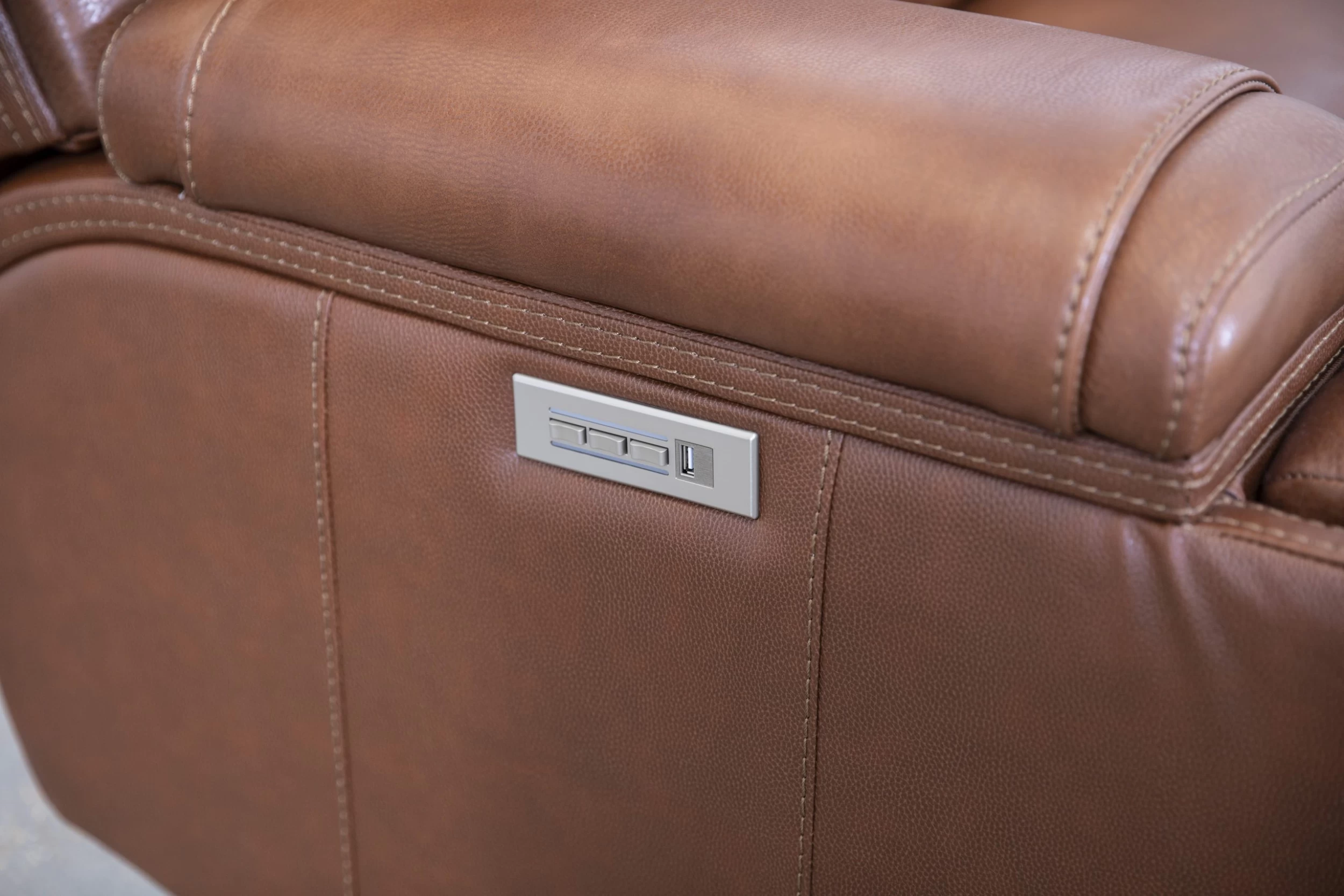 Hi-Rock Home Teton Trail Leather Power Triple Reclining Console Loveseat 6 Hi-Rock Home Teton Trail Leather Power Triple Reclining Console Loveseat - Image 6