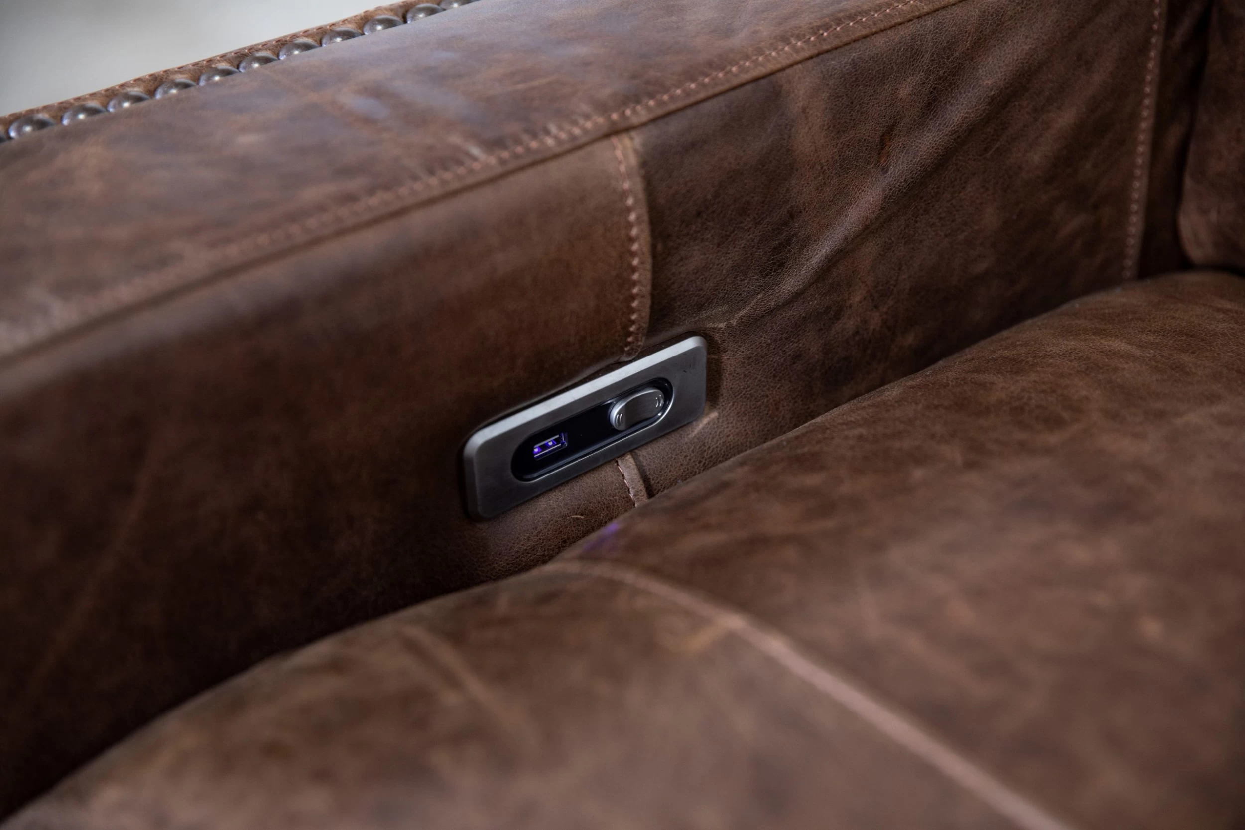 USA Premium Leather Furniture 9397 Ancient Brown All Leather Power Recliner 5 USA Premium Leather Furniture 9397 Ancient Brown All Leather Power Recliner - Image 5