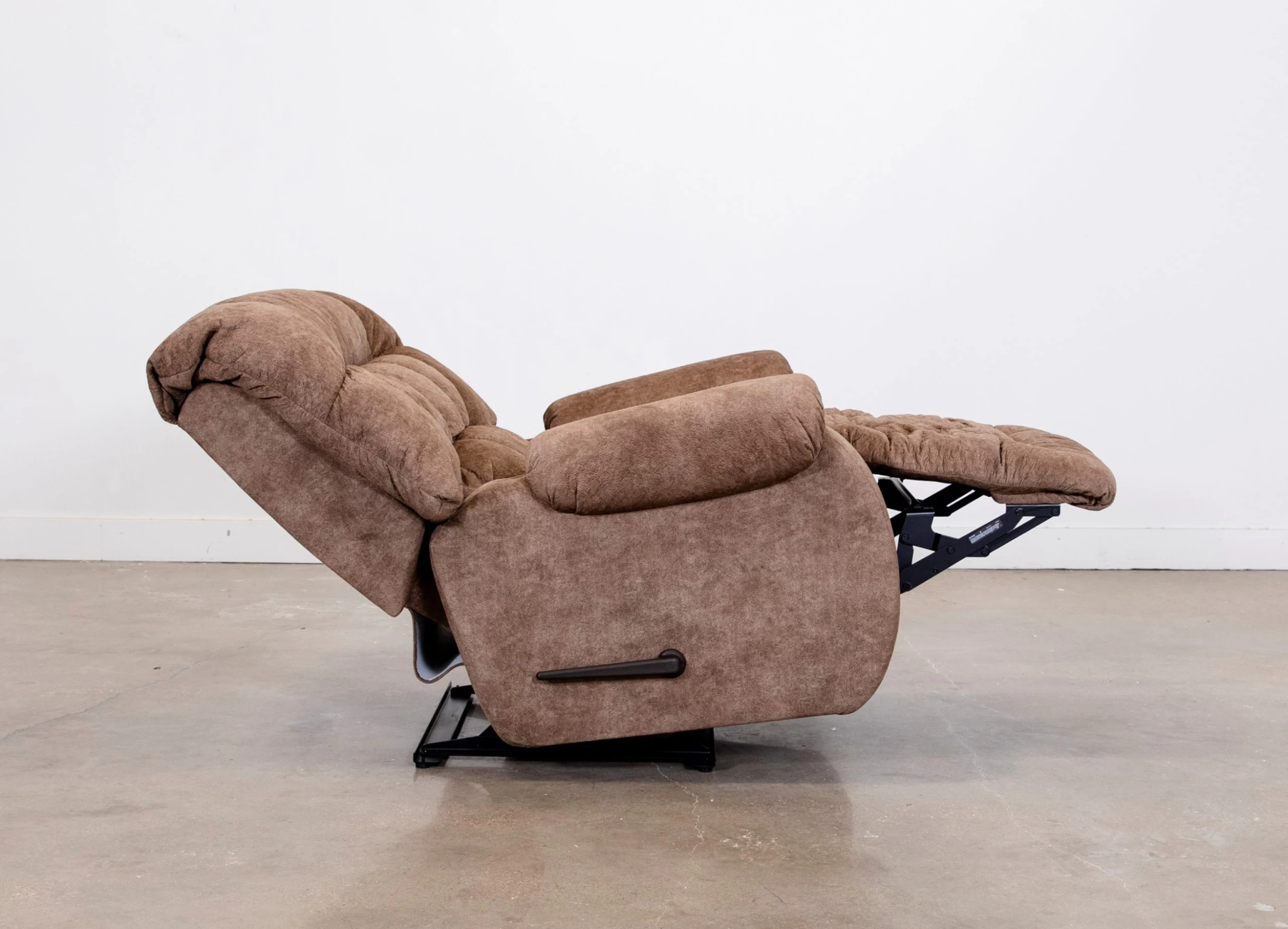 Best Home Furnishings® Rake Big Man's Space Saver® Silt Recliner 4 Best Home Furnishings® Rake Big Man's Space Saver® Silt Recliner - Image 4