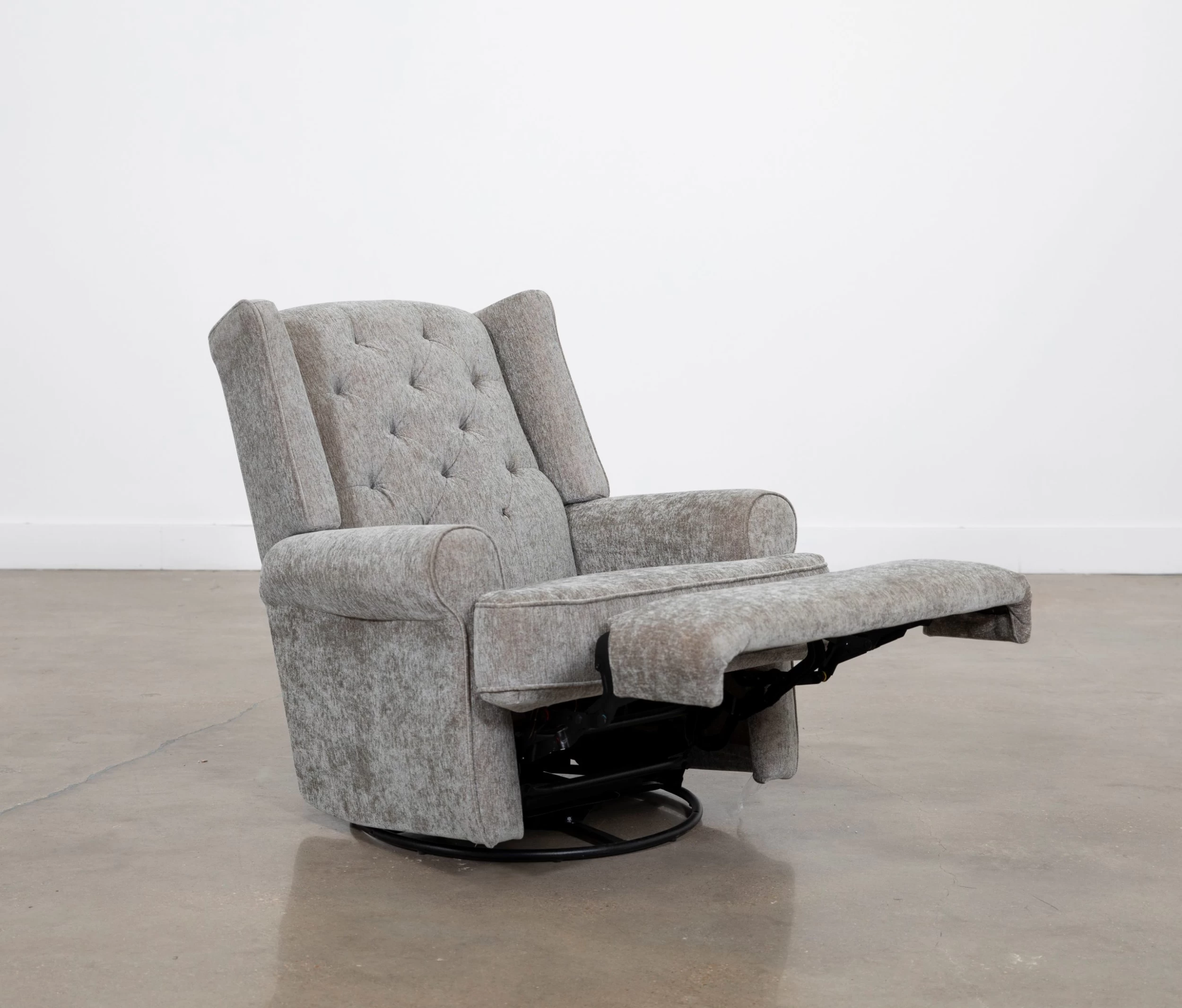 Best Home Furnishings® Kendra Swivel Glider Recliner 3 Best Home Furnishings® Kendra Swivel Glider Recliner - Image 3