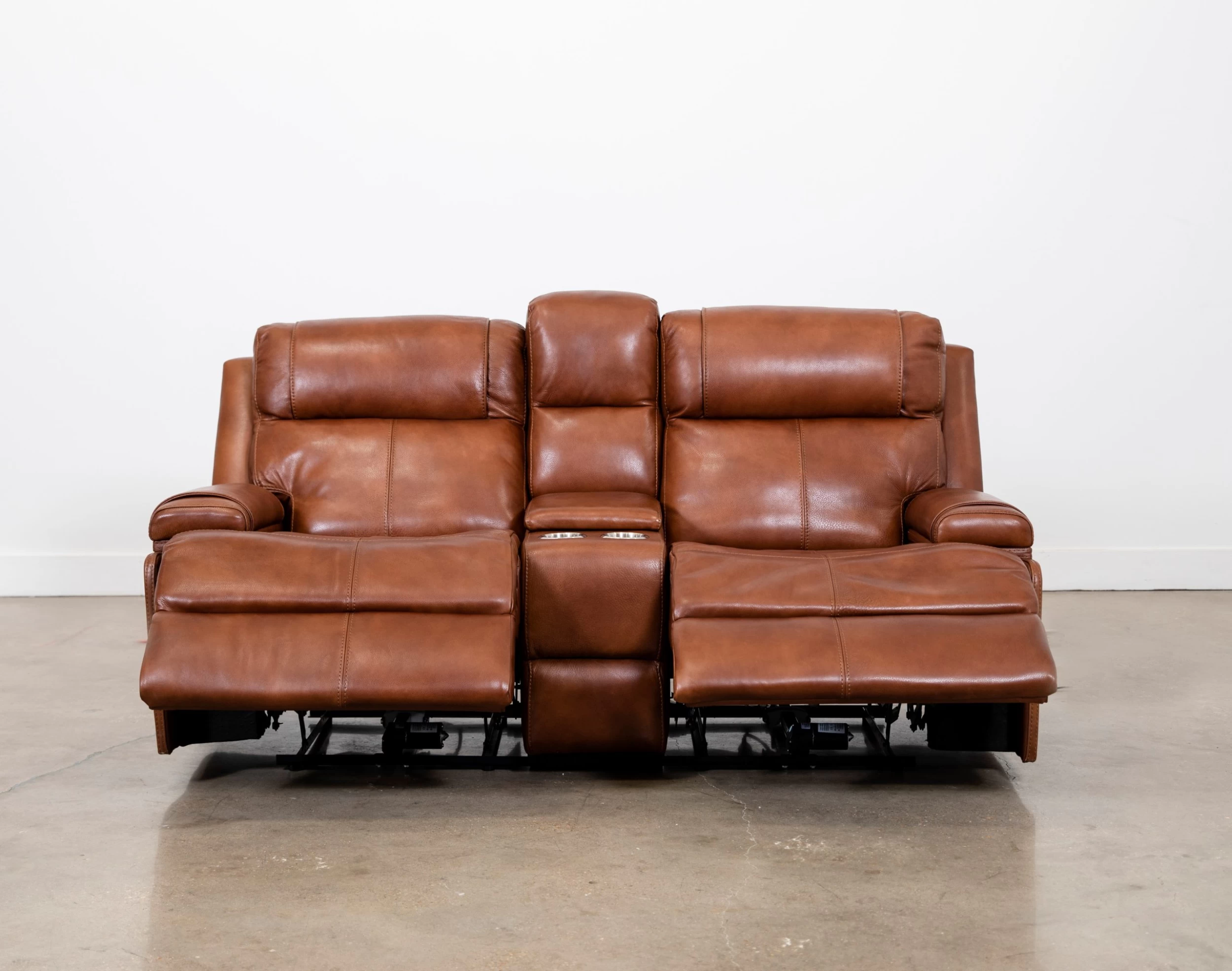 Hi-Rock Home Teton Trail Leather Power Triple Reclining Console Loveseat 4 Hi-Rock Home Teton Trail Leather Power Triple Reclining Console Loveseat - Image 4