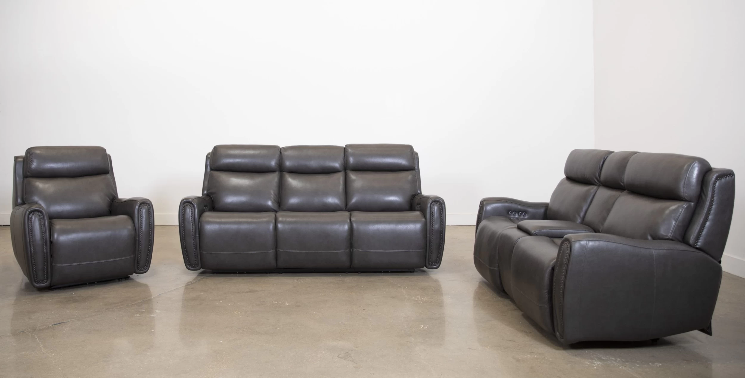 Man Wah Charcoal Leather Power Reclining Console Loveseat 6 Man Wah Charcoal Leather Power Reclining Console Loveseat - Image 6